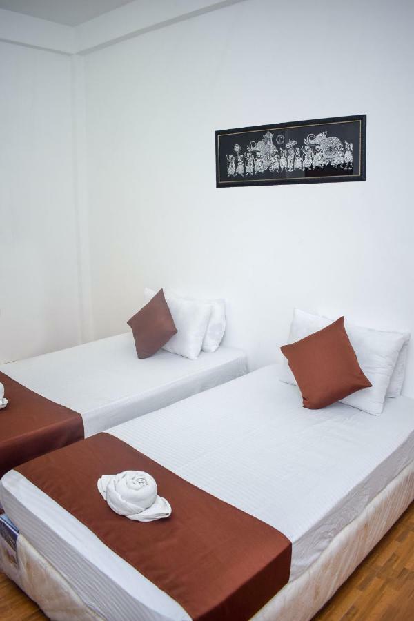 Lion Resort Polonnaruwa Buitenkant foto