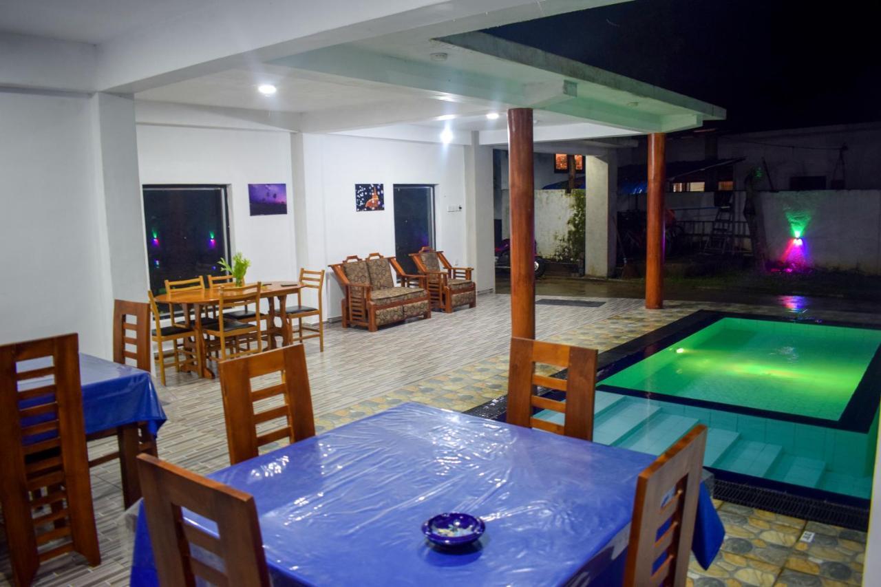Lion Resort Polonnaruwa Buitenkant foto